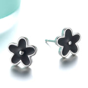 スタッドピアス レディース 女性用 アクセサリー シルバーカラー 花 フラワー ブラック 黒 大人かわいい カジュアル おしゃれ 耳飾り 普段使い 婦人 普段使い ファッション小物 プレゼント 贈り物 ギフト 誕生日 記念日 お出かけ プチギフト 記念日 キュート