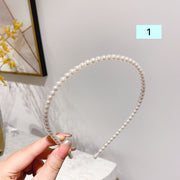 カチューシャ ヘアアクセサリー レディース 女性 婦人用 おしゃれ かわいい フェイクパール ヘアバンド ヘアアレンジ 髪飾り パール調 チェック 清楚 カジュアル まとめ髪 キラキラ シンプル
