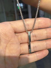 ネックレス ペンダント メンズ アクセサリー スティック バー ひねり 男性用 おしゃれ カッコいい かっこいい 首飾り シンプル スタイリッシュ チェーン ギフト プレゼント 贈り物 カジュアル デイリー 普段使い レディース ユニセックス 男女兼用