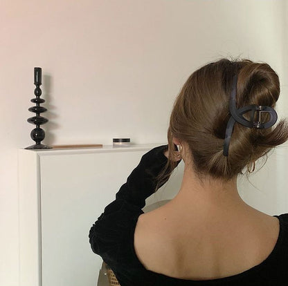 バンスクリップ ヘアクリップ レディース ヘアアクセサリー べっ甲柄 クロス 商品画像4