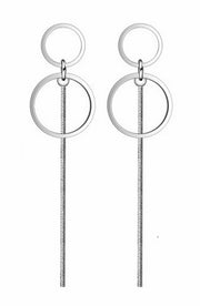 ピアス スタッドピアス 耳飾り 両耳用 レディース 女性 アクセサリー ロングピアス チェーン サークル 輪っか 円 リング 揺れる ウェーブ ファッション小物 バックキャッチ おしゃれ シンプル かわいい きらきら 上品 ゆらゆら お出かけ パーティ 結婚式 フォーマルシーン ギフト プレゼント 銀色