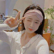 ヘアバンド 幅広 ヘッドバンド ヘアターバン レディース 女性 ヘアアクセサリー 伸縮性 クロス リブ 無地 シンプル まとめ髪 ヘアアレンジ 大人カジュアル 可愛い お洒落 ファッション小物 婦人
