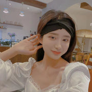 ヘアバンド 幅広 ヘッドバンド ヘアターバン レディース 女性 ヘアアクセサリー 伸縮性 クロス リブ 無地 シンプル まとめ髪 ヘアアレンジ 大人カジュアル 可愛い お洒落 ファッション小物 婦人