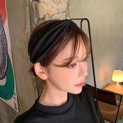 ヘアバンド 幅広 ヘッドバンド ヘアターバン レディース 女性 ヘアアクセサリー 伸縮性 クロス リブ 無地 シンプル まとめ髪 ヘアアレンジ 大人カジュアル 可愛い お洒落 ファッション小物 婦人