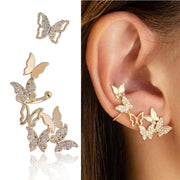 ピアス スタッドピアス アシンメトリー クリップ付き レディース 女性 アクセサリー 蝶 バタフライ ラインストーン キラキラ 華やか お洒落 可愛い お出かけ 普段使い デイリー 耳飾り ファッション小物 婦人用 プレゼント ギフト