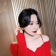 スタッドピアス レディース 女性用 アクセサリー ゴールドカラー フェイクパール 豪華 華やか 高見え 上品 エレガント カジュアル おしゃれ キュート 大人可愛い かわいい 存在感 耳飾り 普段使い 婦人 普段使い ファッション小物 プレゼント 贈り物 ギフト 誕生日 記念日 お出かけ プチギフト パーティー 2次会 結婚式 フォーマル