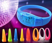 ブレスレット LEDライト 光る リストバンド アームバンド 電池式 男女兼用 ユニセックス 腕輪 アクセサリー イベント スポーツ アウトドア ウォーキング ジョギング コンサート フェス 野外 散歩 おしゃれ 防犯 夜間 安全対策