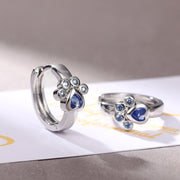 ピアス フープピアス レディース 女性 アクセサリー 耳飾り ラインストーン 肉球 かわいい シンプル おしゃれ キュート きらきら 小さめ 小ぶり 華奢 ハート プレゼント ギフト お出かけ 銀色 青