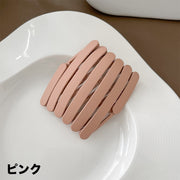 カチューシャ 折りたたみ 伸縮 レディース ヘアアクセサリー 折り畳み コンパクト 持ち運び 携帯 髪飾り ヘアアレンジ 髪留め シンプル 単色 女性用 おしゃれ かわいい 便利