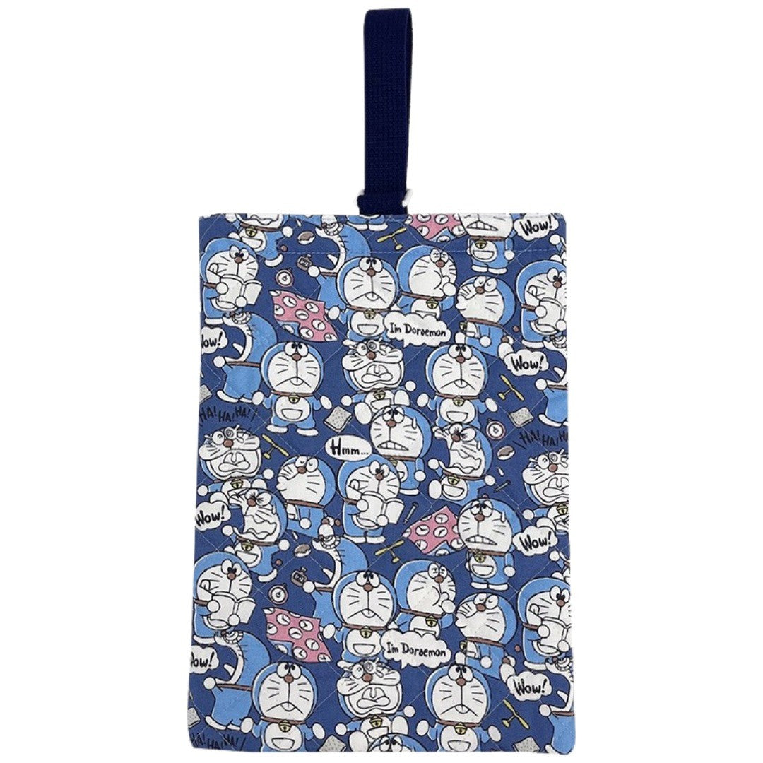 巾着袋 持ち手付き ドラえもん I’mDoraemon 24×32cm 日本製 きんちゃく袋 for キッズ 子供 こども キャラクター 通園 通学 小学校 保育園 幼稚園  シューズバッグ シューズ袋 ドラえもん I’mDoraemon 日本製 上履き入れ キルト for 上靴入れ 靴入れ袋 キッズ 子供 こども キャラクター 通園 通学 小学校 保育園 幼稚園
