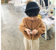 フリースジャケット 長袖 キッズ ベビー 子供服 女の子 男の子 アウター ジップアップ スタンドカラー 立襟 前開き ソリッドカラー もこもこ あったか 暖かい 寒さ対策 防寒 冬 可愛い おしゃれ カジュアル 女児 男児 こども服 普段着 デイリー 外出 お出掛け 通園 通学