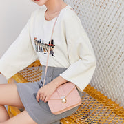ショルダーバッグ ポシェット レディース 女性 肩掛け 斜め掛け 鞄 かばん 小さめ ミニバッグ スクエア型 レザー調 単色 シンプル おしゃれ 上品