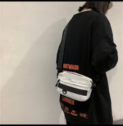 ショルダーバッグ 男女兼用 レディース メンズ ユニセックス カバン 鞄 肩掛け コンパクト 小型 ポケット チャック ジッパー シンプル カジュアル おしゃれ お揃い ペアルック
