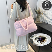 ショルダーバッグ ハンドバッグ 2wayバッグ レディース 女性用 鞄 カバン ダウン風 手提げ 肩掛け 斜め掛け 無地 単色 ファスナー ユニーク お出かけ カジュアル