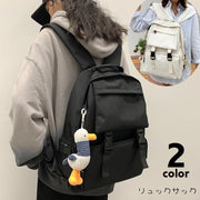 リュックサック デイパック レディース メンズ 男女兼用 鞄 カバン バックパック 大容量 バックル付き ポケット付き ポケット付き おしゃれ カジュアル かっこいい 旅行 通学 通勤 お出かけ 単色 無地 シンプル 黒 オフホワイト
