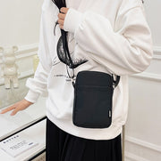 ショルダーバッグ ミニショルダー ポシェット レディース スマホポーチ スマホショルダー かばん 鞄 カバン おしゃれ かわいい ファスナー カジュアル デイリー お出かけ 無地 単色 シンプル 斜め掛け ミニバッグ 女性用 男女兼用
