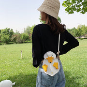 ポシェット ショルダーバッグ レディース 女性 鞄 カバン 小型 小さめ コンパクト チャック ジッパー マグネットボタン 磁石ボタン フェイクレザー アヒル 動物 アニマル 鳥 ホワイト イエロー ユニーク ポップ カジュアル かわいい キュート おしゃれ