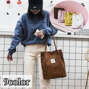 トートバッグ ショルダーバッグ 手提げかばん レディース 女性 鞄 肩掛け コーデュロイ ハンドバッグ 手提げバッグ ボタン 磁石 内ポケット付き 単色 無地 タグ付き カジュアル シンプル マチあり 大容量 おしゃれ かわいい 通学 通勤 お出かけ 買い物 白 黄 黒 ピンク 茶 灰 緑