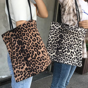 トートバッグ ショルダーバッグ 大容量 レディース 女性 かばん 鞄 ヒョウ柄 レオパード柄 アニマル柄 お洒落 かわいい 普段使い 通勤 通学 お出かけ カジュアル 婦人用