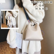 2wayバッグ ショルダーバッグ ハンドバッグ レディース バケットバッグ 鞄 かばん カバン ワンショルダー バケツ型 巾着袋付き マグネットボタン ショルダーストラップ ハンドストラップ おしゃれ かわいい 通勤 オフィス 肩掛け 女性用 婦人用