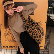 トートバッグ 鞄 カバン マグネットホック レディース 女性 おしゃれ かわいい 大きめ 大容量 マチ付き 通勤 通学 旅行 花 アニマル ゼブラ レオパード プレゼント 贈り物 婦人用