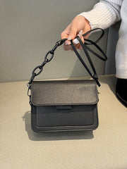 ショルダーバッグ ミニショルダー 鞄 カバン レディース 女性 マグネットボタン シンプル おしゃれ かわいい かばん フェイクレザー スマホ入れ 斜め掛け 小ぶり 小さめ 無地