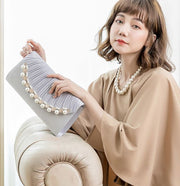 クラッチバッグ パーティーバッグ 結婚式 パーティ パーティー イベント チェーン フェイクパール 2WAY ショルダー ショルダーバッグ かばん フォーマル レディース レディース用 女性用 婦人用 おしゃれ バッグ 可愛い かわいい お呼ばれ 二次会 謝恩会
