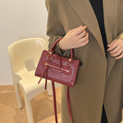 ショルダーバッグ ハンドバッグ 2wayバッグ レディース 鞄 かばん レザー調 ミニサイズ 小さめ 小さい コンパクト 肩掛け 斜め掛け おしゃれ かわいい 無地 大人 女性用