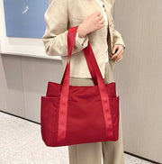 トートバッグ レディース 女性 鞄 カバン 手提げかばん 肩掛け ファスナー ジッパー A4 通勤 通学 マザーズバッグ 外ポケット 内ポケット サイドポケット 大容量 おしゃれ 無地 シンプル ブラック 黒 カジュアル フォーマル 軽量