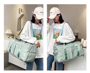 ボストンバッグ ショルダーバッグ レディース メンズ 2WAY シューズ収納 靴収納 ポケット バッグ 旅行 スポーツ トラベル ゴルフ ジム BAG かばん カバン 鞄 ダッフルバッグ キャリーオンバッグ 斜めがけ 手提げ 肩掛け ショルダーストラップ ショルダーベルト 取り外し ファスナー 無地 ブラック グレー ピンク ネイビー シンプル カジュアル 男女兼用 男性 女性
