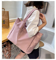 トートバッグ レディース 女性 鞄 カバン 手提げかばん 肩掛け ファスナー マグネットボタン A4 通勤 通学 マザーズバッグ 外ポケット 内ポケット サイドポケット 大容量 おしゃれ 無地 シンプル