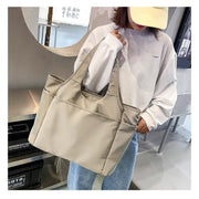 トートバッグ レディース 女性 鞄 カバン 手提げかばん 肩掛け ファスナー マグネットボタン A4 通勤 通学 マザーズバッグ 外ポケット 内ポケット サイドポケット 大容量 おしゃれ 無地 シンプル