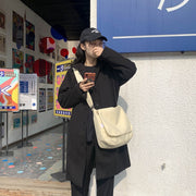 ショルダーバッグ 男女兼用 レディース メンズ 鞄 かばん カバン 肩掛け 斜め掛け 大容量 無地 単色 シンプル カジュアル 学生