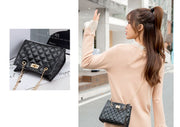 2way ショルダーバッグ ハンドバッグ レディース 女性 鞄 バッグ 手提げ 肩掛け レザー調 スクエア マグネット 無地 単色 シンプル カジュアル かわいい おしゃれ お出かけ 調節可能 収納ポケット 通学 通勤