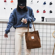トートバッグ 手提げバッグ レディース 女性 鞄 カバン コーデュロイ マグネットボタン 単色 シンプル カジュアル 通勤 通学 学生