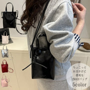 2wayバッグ ショルダーバッグ ハンドバッグ ミニショルダー ポシェット スマホバッグ ミニ コンパクト 小さめ スリム 鞄 カバン レディース 女性 マグネットボタン シンプル おしゃれ かわいい かばん フェイクレザー スマホ入れ 斜め掛け 小ぶり 無地 ブラック 黒