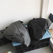 ボディバッグ 男女兼用 ユニセックス かばん 肩掛け 斜め掛け 大容量 撥水性 耐久性 シンプル 無地 かっこいい かわいい おしゃれ 定番 メンズ レディース