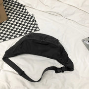 ボディバッグ ショルダーバッグ 男女兼用 メンズ レディース 大容量 斜めがけ 肩掛け ファスナー ジッパー ポケット ロゴ カジュアル シンプル スポーティー お洒落 お出かけ 普段使い ユニセックス 男性 女性 カーキ ブラック