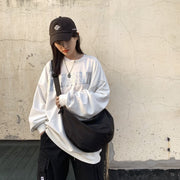 ショルダーバッグ レディース 女性 メンズ 男性 男女兼用 ユニセックス お揃い ペアルック カバン 鞄 肩掛けプラバックル 防水 斜め掛け 三日月型 チャック ジッパー ファスナー 無地 ブラック ベージュ シンプル カジュアル クール かっこいい 可愛い キュート おしゃれ 通勤 通学