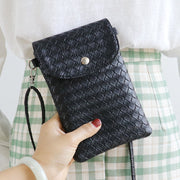 ショルダーバッグ スマホポーチ ミニショルダー ポシェット 縦長 レディース bag レザー調 編み込み イントレチャート 斜め掛け 肩掛け ブラック 黒