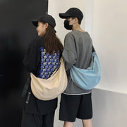 ショルダーバッグ 男女兼用 ユニセックス レディース メンズ メッセンジャーバッグ 斜め掛け 肩掛け 大容量 撥水 無地 シンプル カジュアル 普段使い 鞄 カバン