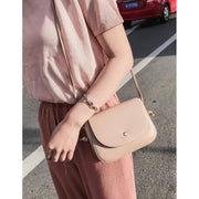 ショルダーバッグ レディース 女性 斜め掛け 肩掛け かばん カバン 鞄 フェイクレザー コンパクト ミニバッグ 無地 シンプル