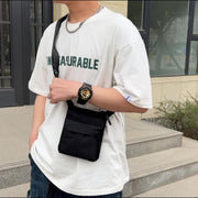ショルダーバッグ ミニショルダー メンズ 男性用 紳士用 かばん 鞄 カバン ポーチ 斜め掛け 肩掛け ナイロン製 ポケット ファスナー ジッパー シンプル おしゃれ かっこいい お出かけ 普段使い 旅行 散歩 贈り物 プレゼント