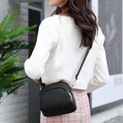 2wayバッグ ショルダーバッグ ポシェット ハンドバッグ レディース 女性 カバン 鞄 コンパクト 小さめ フロントポケット チャック ジッパー 無地 ブラック グレー ネイビー シンプル フェミニン かわいい キュート おしゃれ シンプル シック
