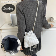 ショルダーバッグ 巾着バッグ レディース 女性 鞄 カバン リボン 巾着型 小型 コンパクト 小さめ シフォン生地 フェイクパール 無地 シンプル フェミニン ガーリー 可愛い かわいい キュート おしゃれ
