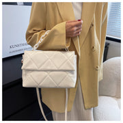 2WAYショルダーバッグ ハンドバッグ レディース 鞄 かばん キルティング PU マグネットボタン チェーンストラップ 斜め掛け 肩掛け 女性 おしゃれ かわいい 上品