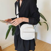 ショルダーバッグ ポシェット ミニショルダー レディース bag 鞄 ファスナー付 3ポケット 幅広ストラップ チェーンストラップ コンパクト ホワイト ブラック 可愛い おしゃれ