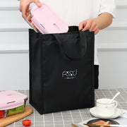 保温バッグ ランチバッグ ランチトート 保冷バッグ お弁当かばん 手提げ 鞄 レディース メンズ 防水 無地 防油 ファスナー メッシュポケット ロゴ入り ピクニック アウトドア お土産 オフィス 会社 学校 お出かけ 女性 男性 男女兼用 便利 カジュアル おしゃれ シンプル 黒 ネイビー