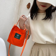 ショルダーバッグ ハンドバッグ 2WAY レディース 女性用 鞄 カバン 斜めがけ 肩掛け 手提げ ロゴ ポシェット キャンバス カラバリ豊富 可愛い おしゃれ カジュアル お出かけ 普段使い 通学 旅行 婦人用 ギフト プレゼント 贈り物 ファッション小物