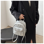 ミニリュックサック レディース 女性 婦人 鞄 カバン バッグ 小型 無地 単色 レザー調 ファッション かわいい おしゃれ お出かけ